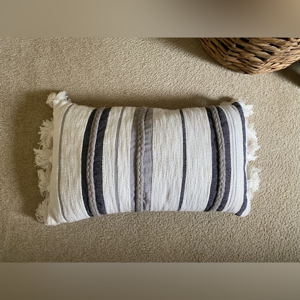 Throw pillow